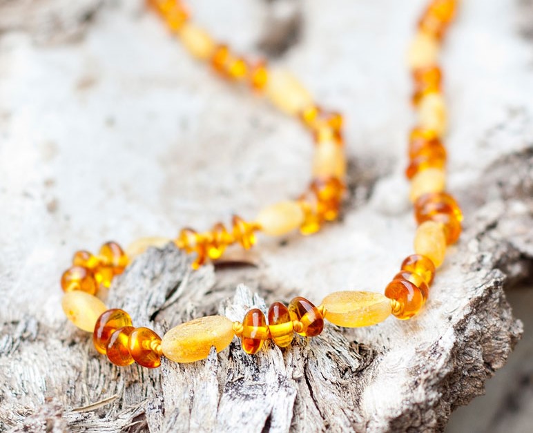 Genuine Baltic Amber Necklace - Raw not Polished Beads - Knotted Between  Beads - Sizes from 30 to 36 cm (Cognac, 30cm) : Amazon.co.uk: Fashion